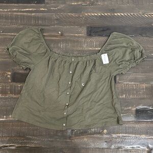 American Eagle Flowy Top